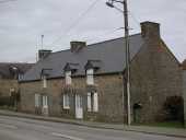 Maisons, 26-28 rue du Général Leclerc (Saint-Pierre-de-Plesguen fusionnée en Mesnil-Roc'h en 2019)