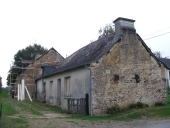 Alignement de fermes, Château-Logé (Bourgbarré)