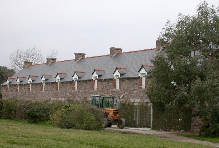 Logements d'ouvriers des carrières de grès rose de Fréhel : logements de carriers n° 2, la Carquois (Fréhel)