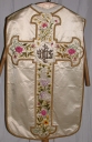 Ornement blanc 1 : chasuble, manipule