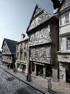 Immeuble à boutique à pans de bois, 5 rue Émile Le Taillandier (Lannion)