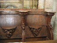 Cathédrale Saint-Tugdual : stalle 01