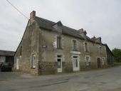 Maison à boutique, Bazouges-sous-Hédé, route Départementale de Bazouges-sous-Hédé à Mordelles (Hédé)