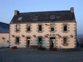 Ancien groupe scolaire communal, avenue de la Mairie ; 3 rue de l'Eglise (Saint-Quay-Perros)