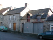 Maison, 6 place du Champ de Derrière (Combourg)