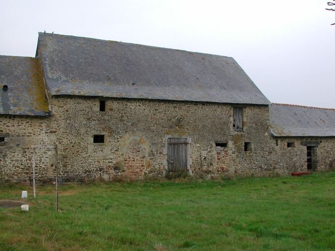 Manoir, puis ferme, la Ville Tesson (Gennes-sur-Seiche)