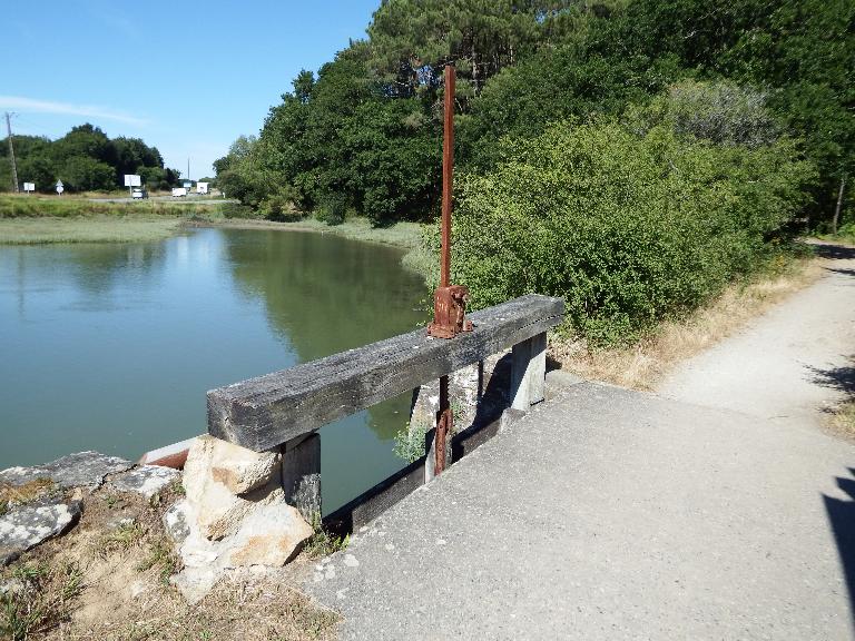 Moulin à marée de Pomper, puis maison, actuellement commerce (Baden)