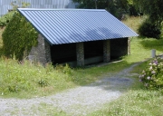 Lavoir, rue de Cornouaille (Sizun)