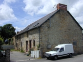 Alignement de quatre maisons, le Haut Pennée (Plélan-le-Grand)