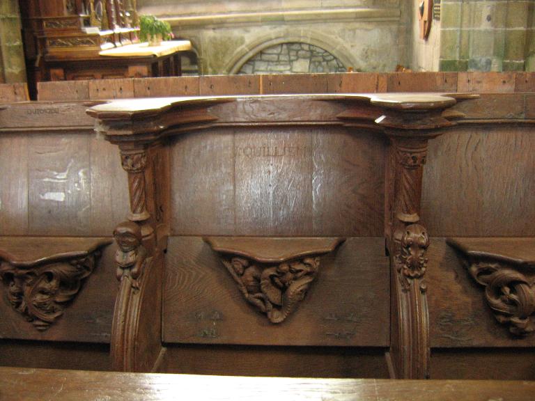 Cathédrale Saint-Tugdual : stalle 03