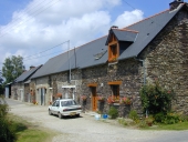 Alignement de logis, Mérignac (Maxent)