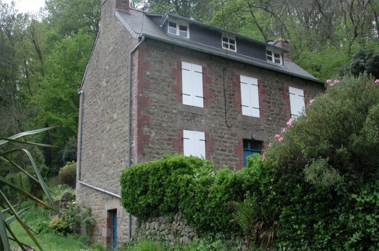 École intercommunale du Yaudet, le Pont-Roux (Ploumilliau)
