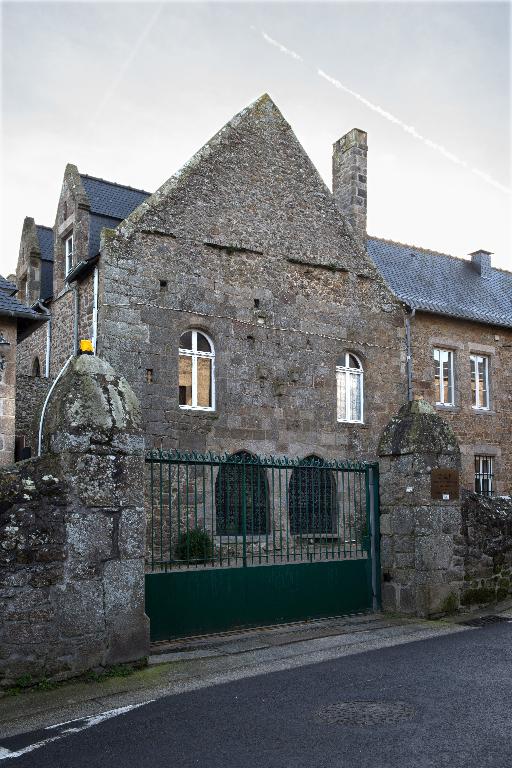 Ancien prieuré, rue des Chevaliers-de-Montfort (Dinard)