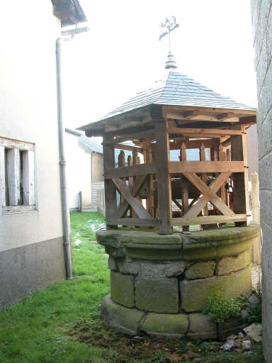 Puits, rue de Romillé (Gévezé)