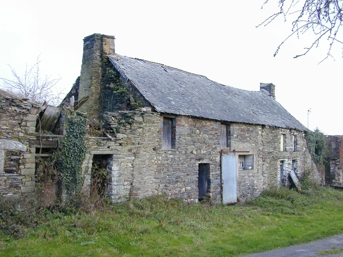 Alignement de logis, le Petit Héréal (Sixt-sur-Aff)