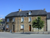 Maison, 6, 7 place du Roi Salomon (Maxent)