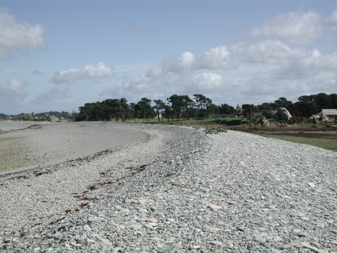 Écart : Île Baëllanec ou Ballanec (Penvénan)