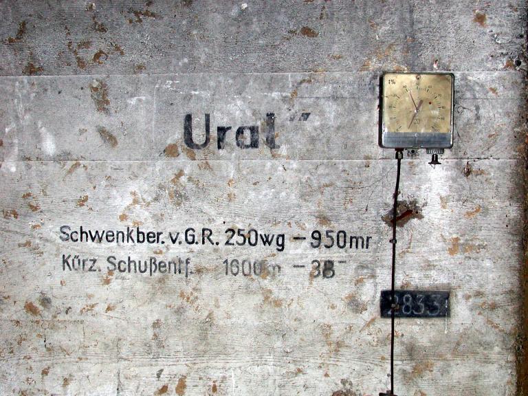 Batterie d'artillerie côtière (Mo 86 c) puis station d’expérimentation agricole, Vézen Doquet (Saint-Pol-de-Léon)