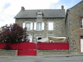 Maison, 2 rue Raoulet-Brindejonc (Saint-Père-Marc-en-Poulet)