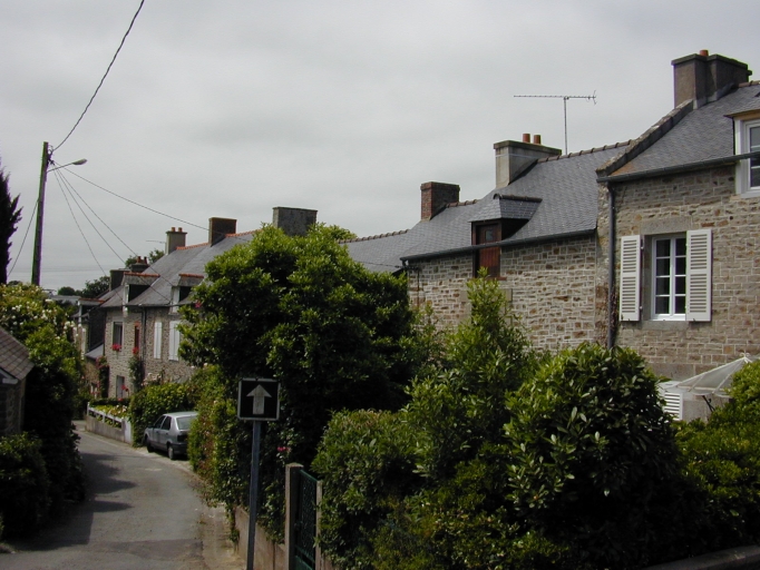 Alignement de maisons, 2 à 12 rue des Hortensias (La Richardais)