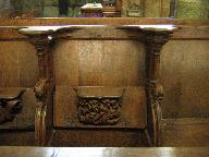 Cathédrale Saint-Tugdual : stalle 30