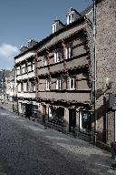 Immeuble à boutique à pans de bois, 1-3 rue Geoffroy-de-Pont-Blanc, place du Général-Leclerc (Lannion)