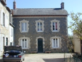 Maison, 13 rue des Ecoles (Montreuil-sur-Ille)