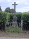 Croix monumentale, rue de la Mézière (Montreuil-le-Gast)