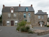 Maison, 5 place du Souvenir (Dingé)