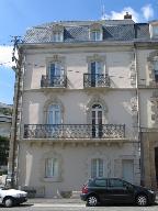 Immeuble, 3 place Bir-Hakeim (Vannes)