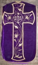 Ornement violet 2 : chasuble, étole, voile de calice, manipule, bourse de corporal