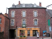 Hôtel de voyageurs, 3 rue de l'Horloge (Montfort-sur-Meu)