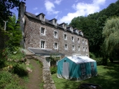 Moulin à farine de Main, puis minoterie, actuellement auberge de jeunesse (Taden)