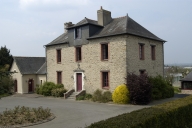 Presbytère, 24 rue du Stade (Noyal-sur-Vilaine)