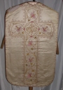 Ornement blanc 1 : chasuble