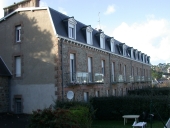 Annexe de l'ancien hôtel de voyageurs dit Grand Hôtel des Bains, actuellement immeuble à logements, 97 rue de Rohellou (Perros-Guirec)