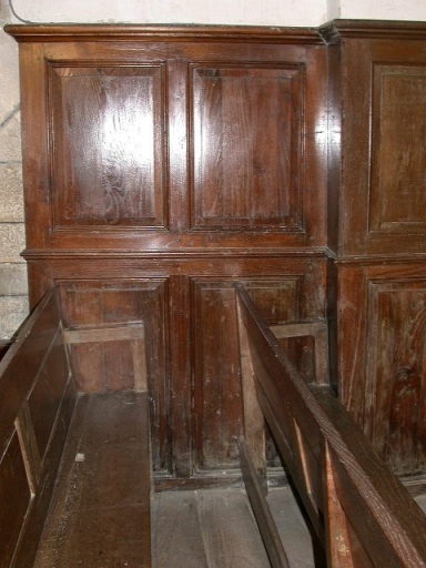 Lambris de demi-revêtement de la nef