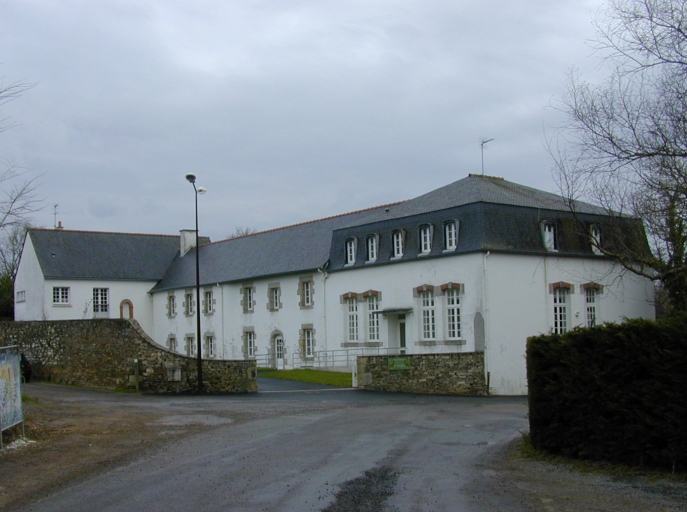 Ancien presbytère, ancienne école Saint-Jacques, Locoïc (Clohars-Carnoët)
