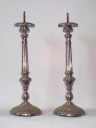 Paire de chandeliers d'acolyte