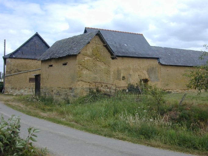 1ère ferme, la Chaussonnière (Montreuil-le-Gast)