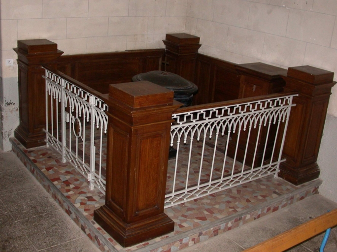 Clôture des fonts baptismaux