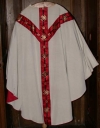 Ornement blanc 1 : chasuble, étole