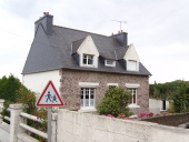 Maison, rue de Cruckin, Kerity (Paimpol)