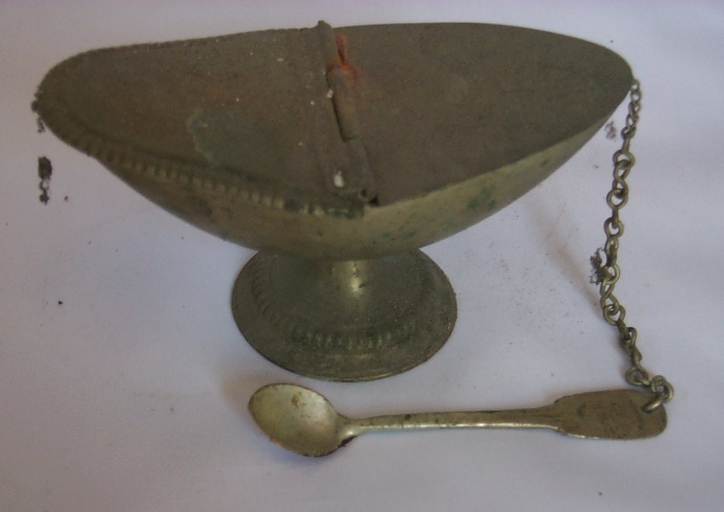 Navette à encens avec sa cuiller