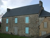 Maison dite la Cour Frémur, 19 rue de la Libération (Tinténiac)