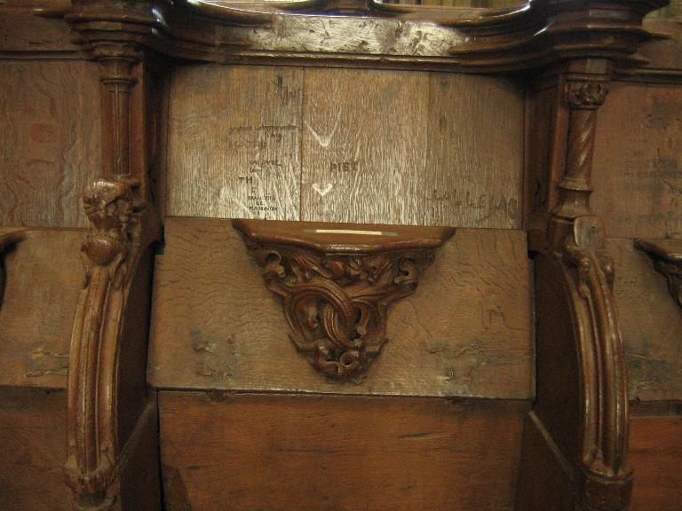 Cathédrale Saint-Tugdual : stalle 44