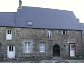 Maison, la Ville Pion (Lanhélin fusionnée en Mesnil-Roc'h en 2019)