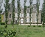 Les châteaux, manoirs, maisons, fermes, presbytère, grange, puits et fontaines sur la commune de Saint-Cast-le-Guildo
