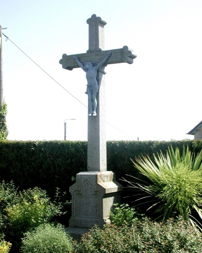 Croix de chemin dite croix de Bellevue, avenue des Tilleuls (Saint-Cast-le-Guildo)