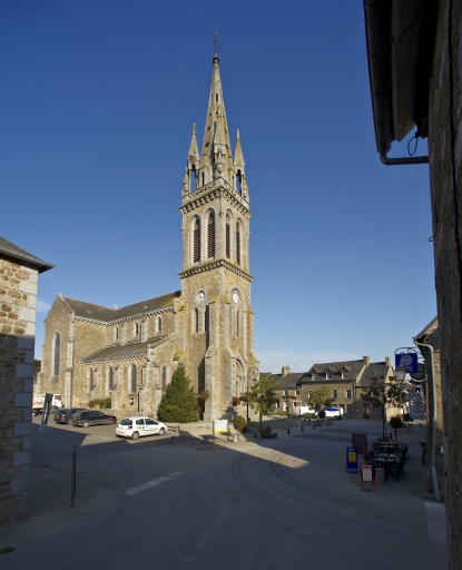L'église paroissiale Saint-Martin (Mézières-sur-Couesnon)